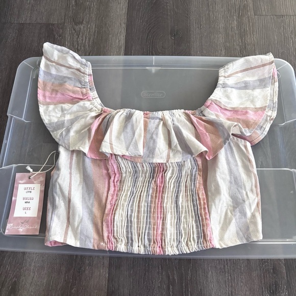 Striped Ruffle Off-Shoulder Crop Top - Picture 3 of 5